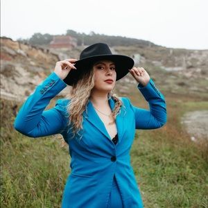 Meet your Posher, Amber